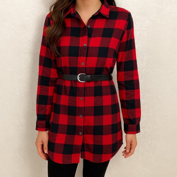 Abercrombie & Fitch Tops - Abercrombie & Fitch Red Black Plaid Extra Long Flannel Shirt Women’s Small